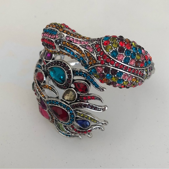 NIB BEAUTIFUL bejeweled peacock bangle bracelet - Picture 3 of 7